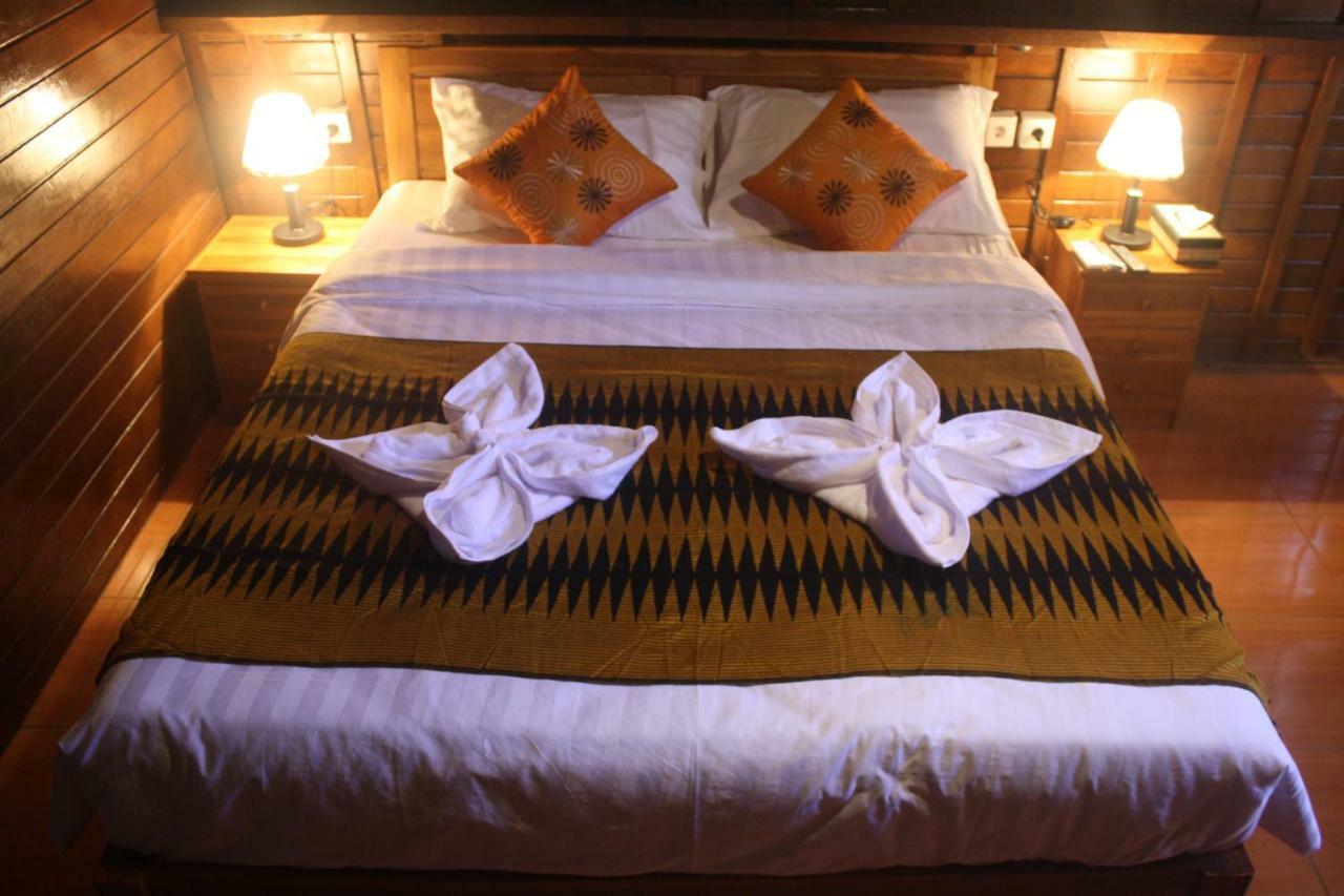 Lotus Bungalow Otel Nusa Penida Dış mekan fotoğraf