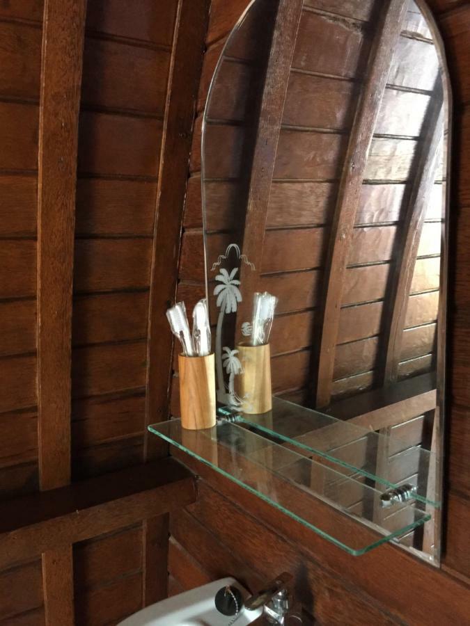 Lotus Bungalow Otel Nusa Penida Dış mekan fotoğraf