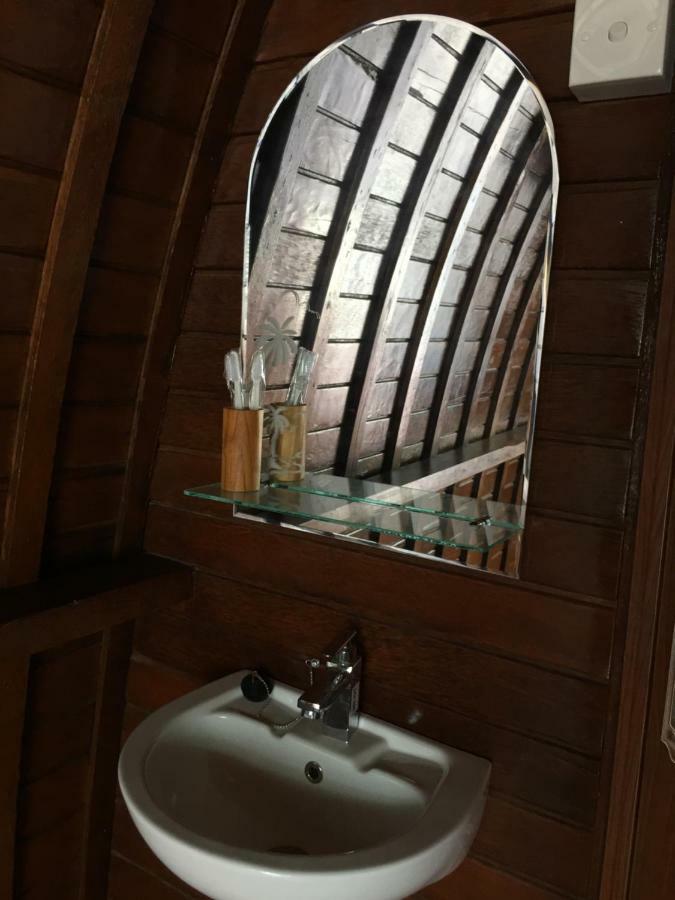 Lotus Bungalow Otel Nusa Penida Dış mekan fotoğraf